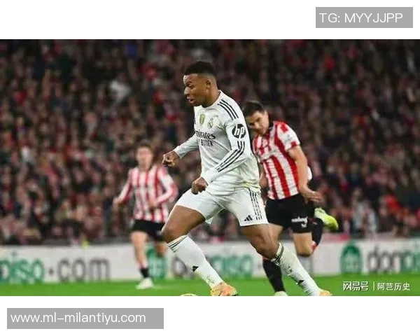 舍甫琴科盛赞姆巴佩称其金球奖指日可待是当代顶尖球员之一