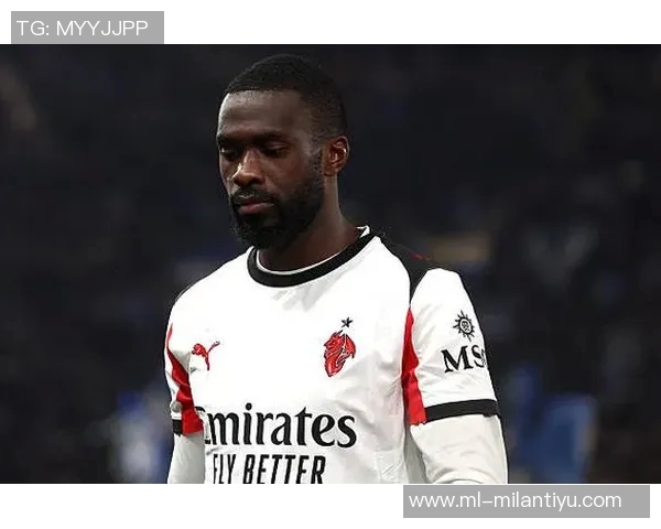 米兰队员莱奥托莫里单独训练普利西奇拉比奥特积极康复中